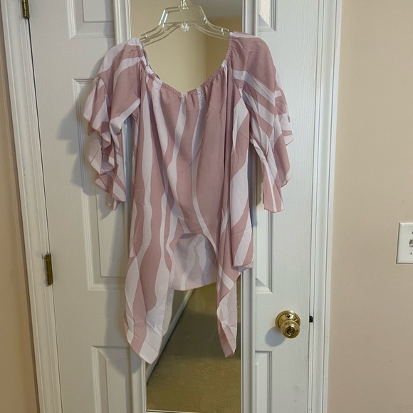 Pink white top - Picture 2 of 3